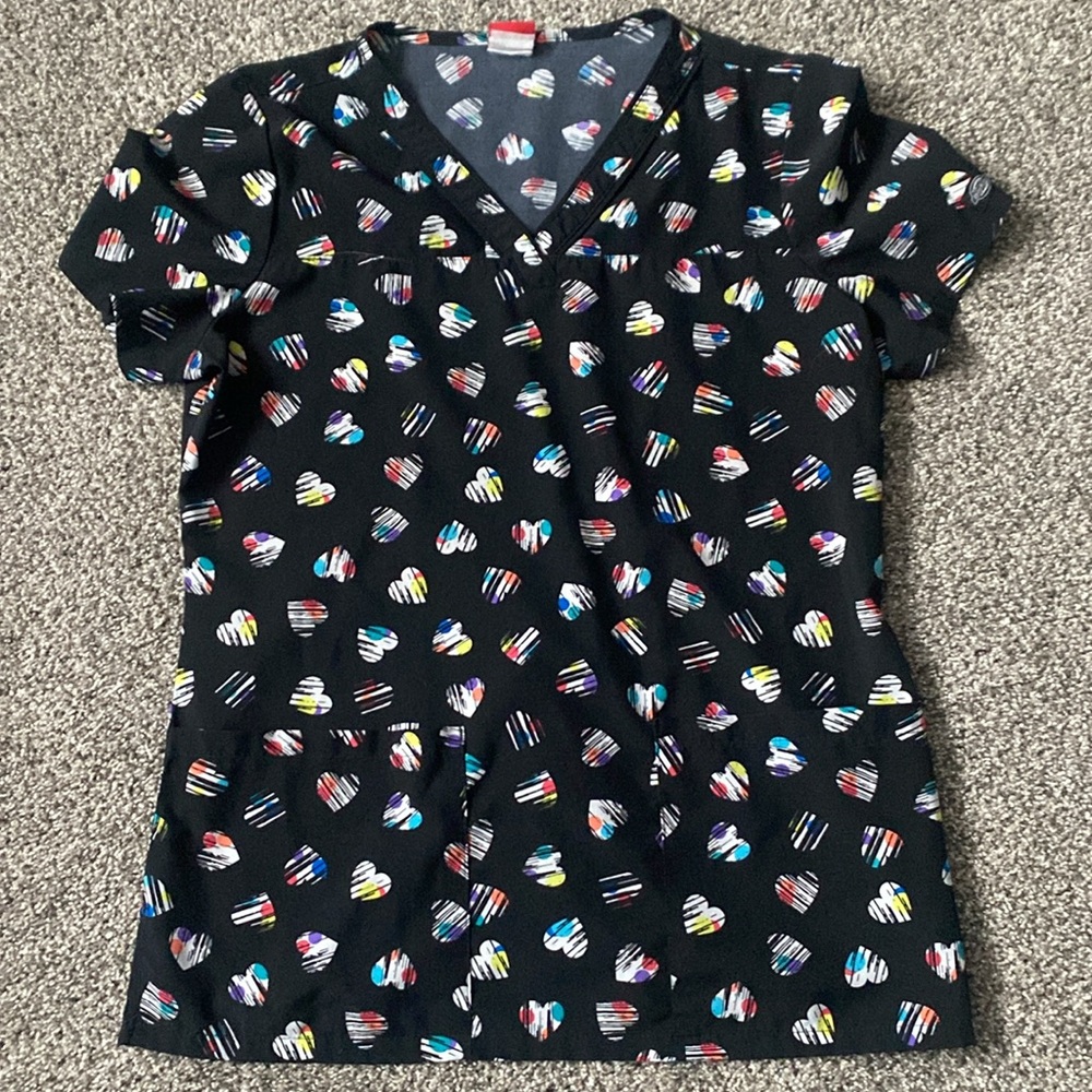 Women’s scrub tops- size small - Picture 4 of 5